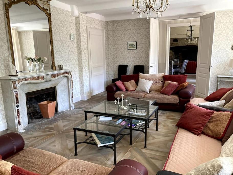 Belle Et Confortable Demeure Du XVII Eme Siecle Champagnac  Luaran gambar